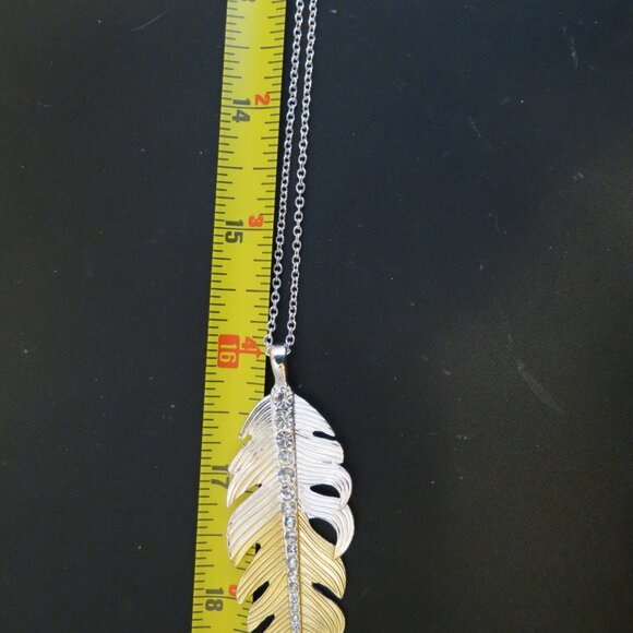 Avon Silver and Gold Feather Necklace Set - Picture 4 of 4